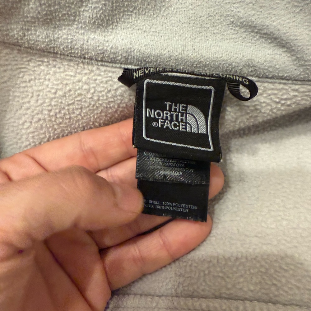 The North Face Women's Light Gray Jacket - Picture 4 of 5
